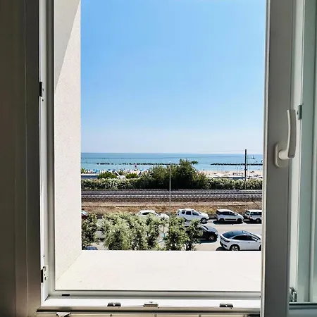 Soleil Et Lune - Frontemare, Wi-fi E Parcheggio Apartament